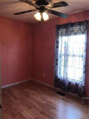 149 James St, Canton, NC 28716 photo 9