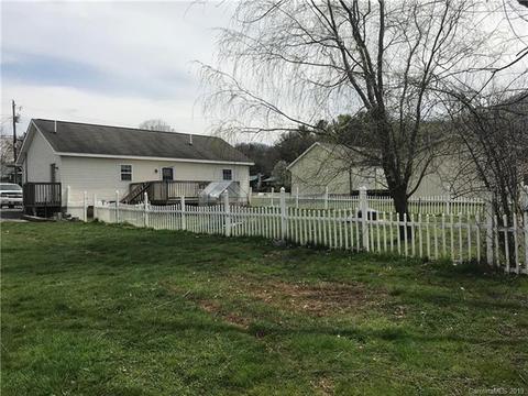 149 James St, Canton, NC 28716 photo 2