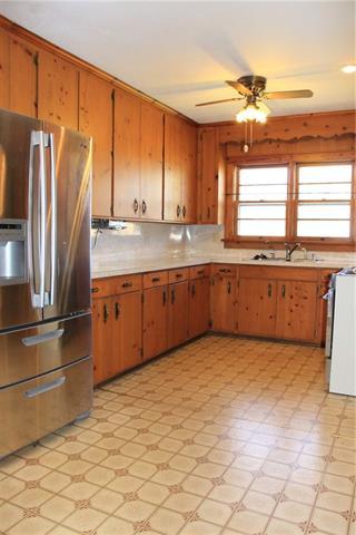305 7th Street Sw Pl SW, Conover, NC 28613 photo 11