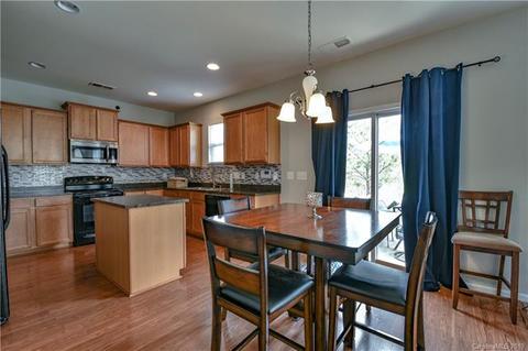 3346 Streamside Dr, Davidson, NC 28036 photo 4