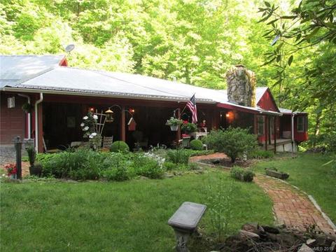 8 Quiet Forest Ln, Sylva, NC 28779 photo 5