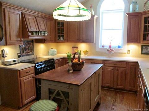 8 Quiet Forest Ln, Sylva, NC 28779 photo 15