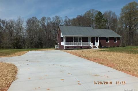 3941 Cimmeron Rd, Lancaster, SC 29720 photo 1
