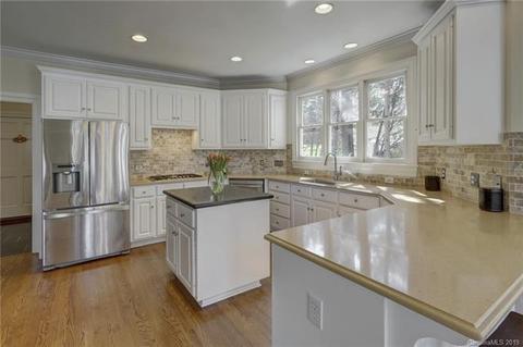 18909 Gainesway Ct, Davidson, NC 28036 photo 12