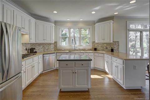 18909 Gainesway Ct, Davidson, NC 28036 photo 10