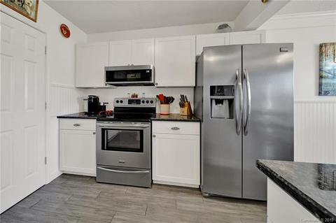 1252 Winding Path Rd, Clover, SC 29710 photo 6