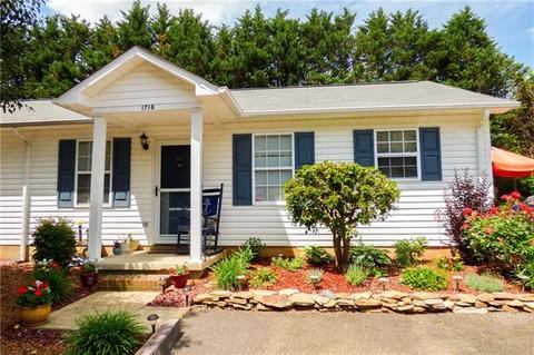 1718 18th Ave, Hickory, NC 28601 photo 1