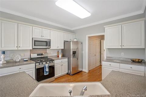 101 Spencer St, Davidson, NC 28036 photo 8