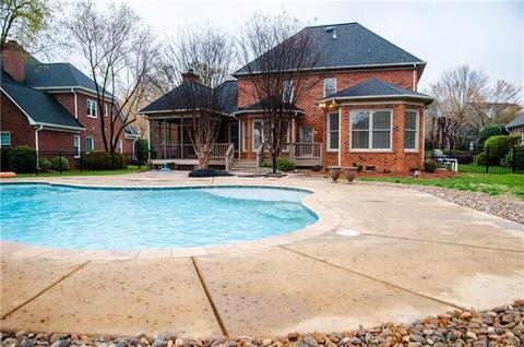 7526 Windaliere Dr, Cornelius, NC 28031 photo 12