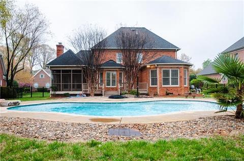 7526 Windaliere Dr, Cornelius, NC 28031 photo 7