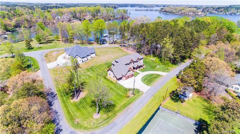 9391 Legrand Dr, Terrell, NC 28682 photo 2