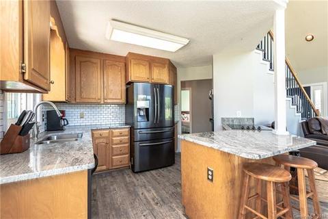 1122 Saw Mill Rd, Conover, NC 28613 photo 8