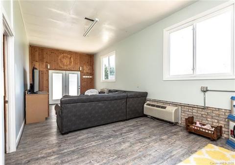 1122 Saw Mill Rd, Conover, NC 28613 photo 14