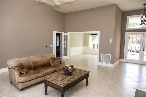 3701 Pinecrest Dr NE, Hickory, NC 28601 photo 8