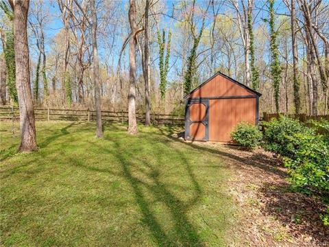 537 Danfield Dr, Clover, SC 29710 photo 2