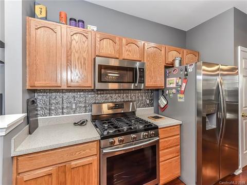 9568 Glenashley Dr, Cornelius, NC 28031 photo 4