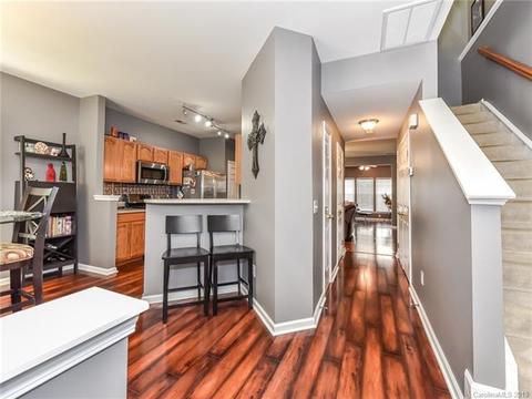 9568 Glenashley Dr, Cornelius, NC 28031 photo 2