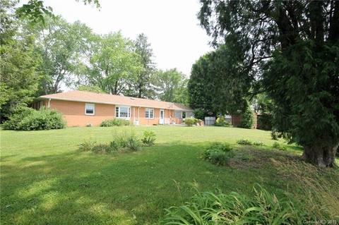52 Broadview Cir, Brevard, NC 28712 photo 4