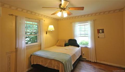 52 Broadview Cir, Brevard, NC 28712 photo 9