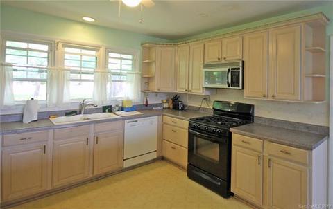 52 Broadview Cir, Brevard, NC 28712 photo 19