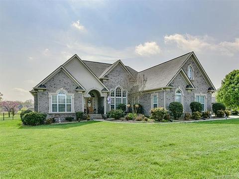 2825 Smith Field Dr, Monroe, NC 28110 photo 1