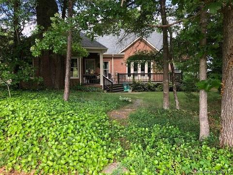 18604 Reflection Rock Ct, Davidson, NC 28036 photo 1