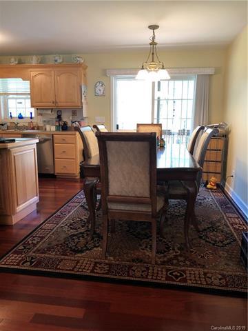 302 Willowbrook Dr, Morganton, NC 28655 photo 7