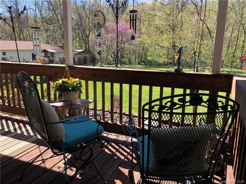 302 Willowbrook Dr, Morganton, NC 28655 photo 18