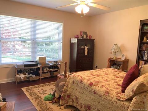 302 Willowbrook Dr, Morganton, NC 28655 photo 11