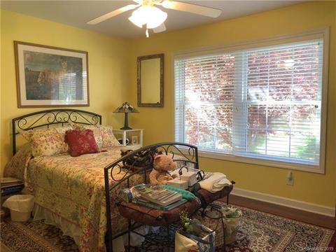 302 Willowbrook Dr, Morganton, NC 28655 photo 12