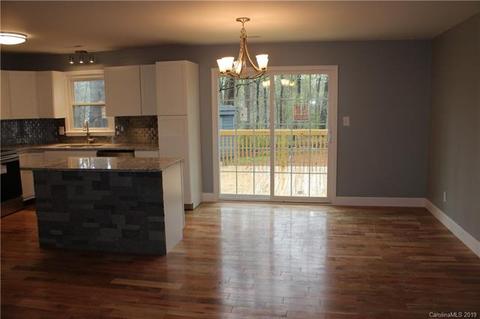 524 Settlemyre Rd, Morganton, NC 28655 photo 7