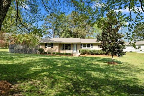 2852 Drew Dr, Lancaster, SC 29720 photo 2