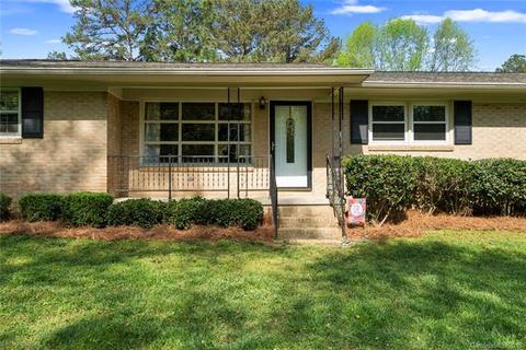 2852 Drew Dr, Lancaster, SC 29720 photo 3