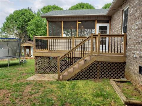 304 Pine Meadows Cir, Hickory, NC 28601 photo 14