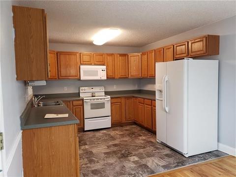 304 Pine Meadows Cir, Hickory, NC 28601 photo 4