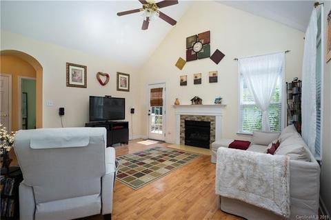 418 Durham Rd, Stanley, NC 28164 photo 4