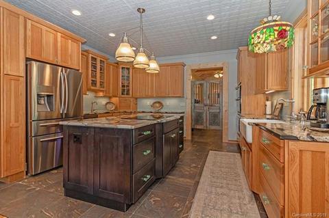 260 Walnut Hill Dr, Brevard, NC 28712 photo 9