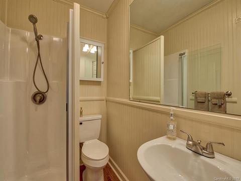 12 Johnson Dr, Canton, NC 28716 photo 14