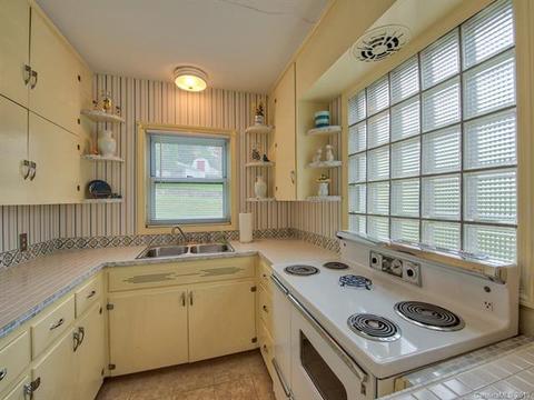 12 Johnson Dr, Canton, NC 28716 photo 11