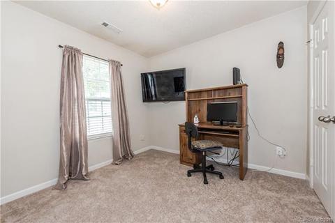 6122 Sid Crane Dr, Charlotte, NC 28216 photo 13