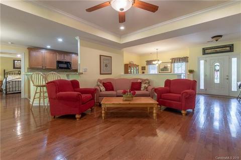 5804 Cedar Run Dr, Denver, NC 28037 photo 9