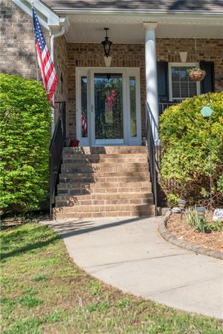 5804 Cedar Run Dr, Denver, NC 28037 photo 4
