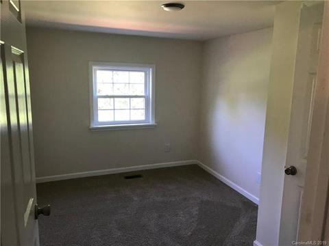 2 Riverside St, Lowell, NC 28098 photo 6