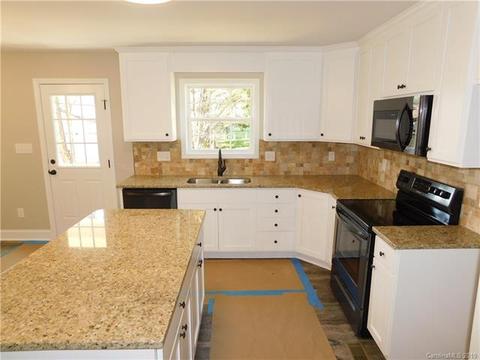 406 E 24th St, Kannapolis, NC 28083 photo 5
