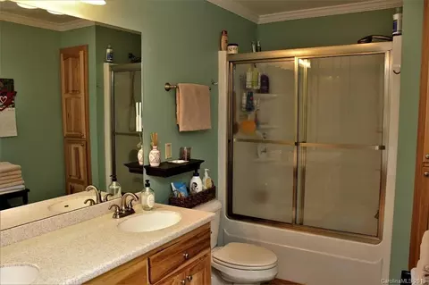 31 Midway Dr, Sylva, NC 28779 photo 9