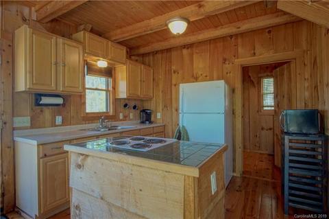 465 Shepherds Run, Purlear, NC 28665 photo 16