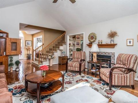 8 Kit Ct, Fletcher, NC 28732 photo 11