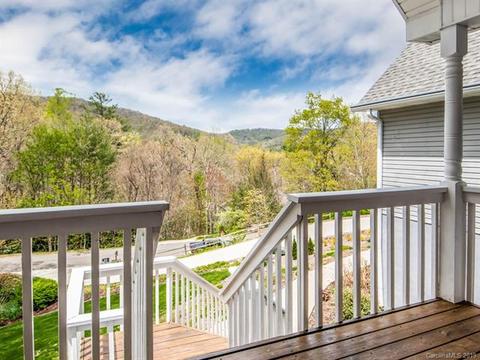 8 Kit Ct, Fletcher, NC 28732 photo 6