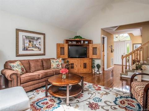 8 Kit Ct, Fletcher, NC 28732 photo 10