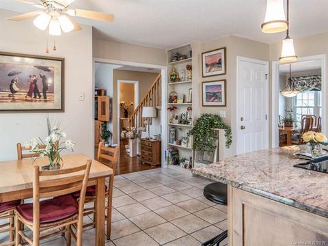 8 Kit Ct, Fletcher, NC 28732 photo 18